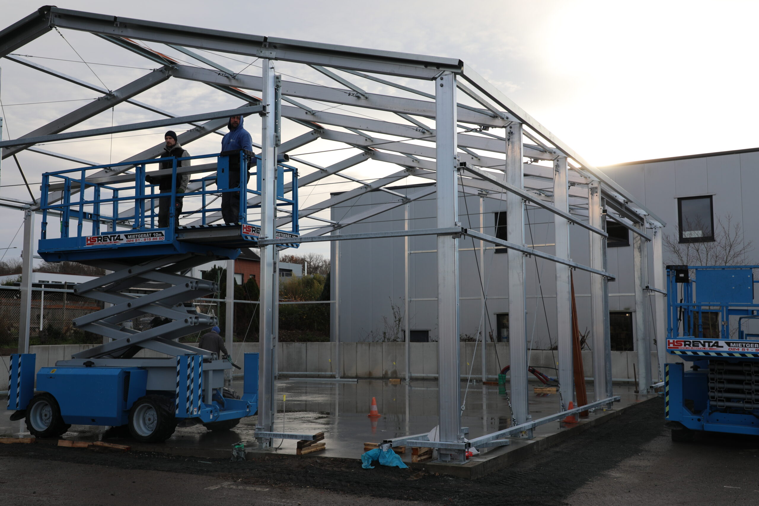 Nahaufnahme eines Arbeitsschrittes der Orthopädietechnik